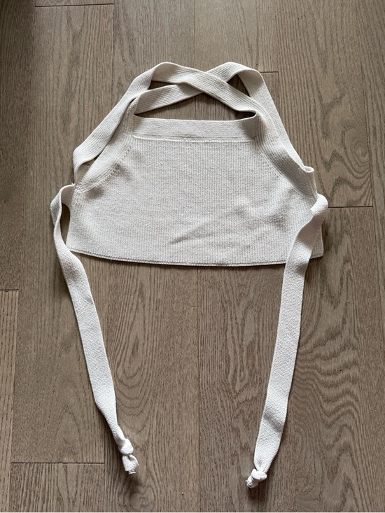 Wilfred Tops - Wilfred Aritzia Cream Cayenne Knit Stretchy Wrap Cropped Top in size M